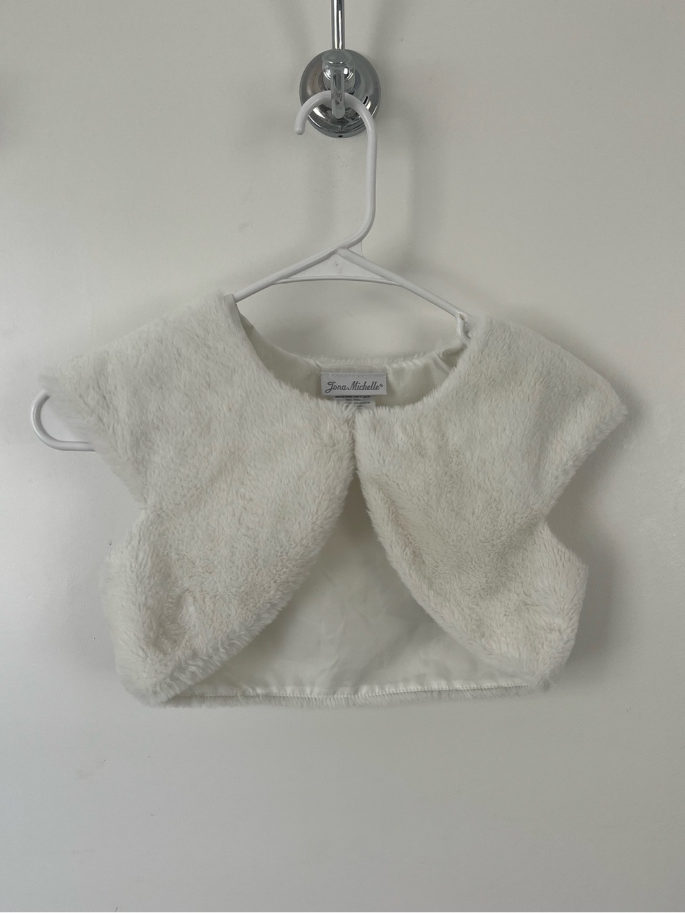 Cream Faux Fur Bolero Shrug size 7 girls fancy wedding holiday